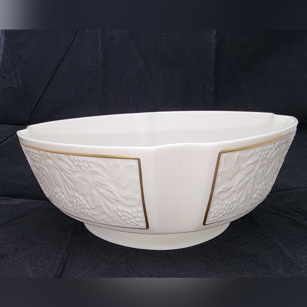 Lenox Hand Decorated with 24K Gold Bowl